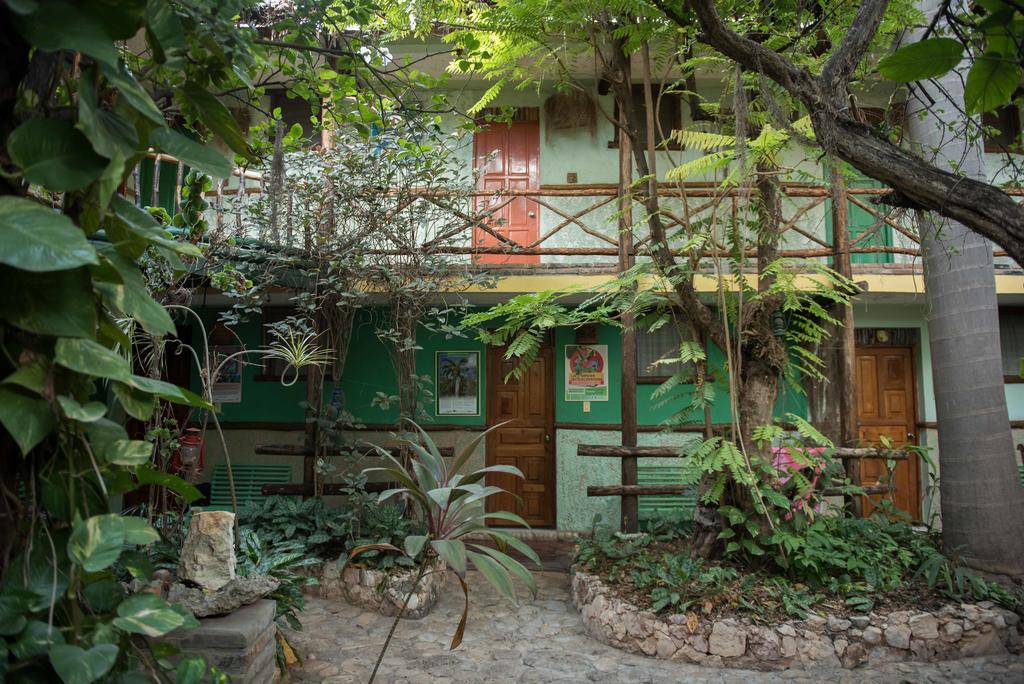 Hostal Dona Chava Pedernales Exterior foto
