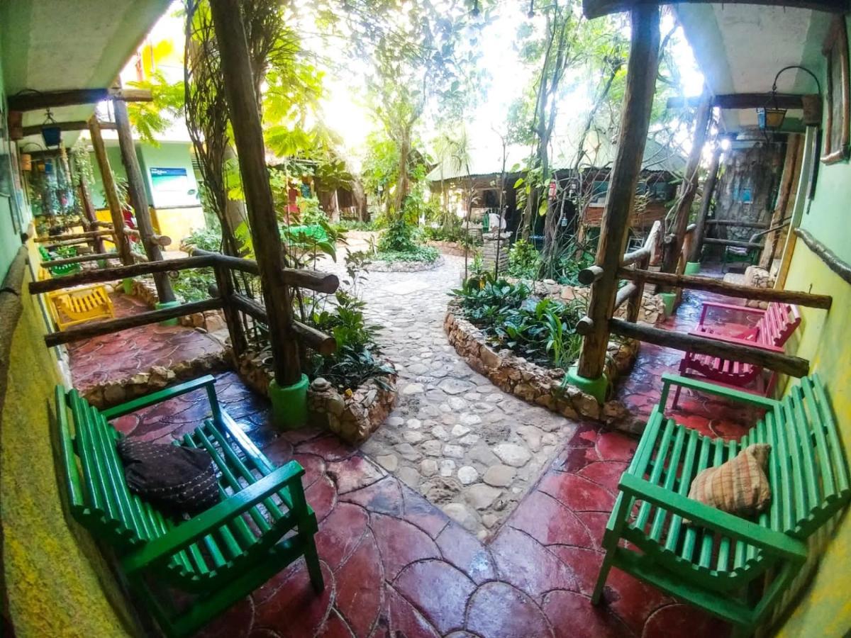 Hostal Dona Chava Pedernales Exterior foto